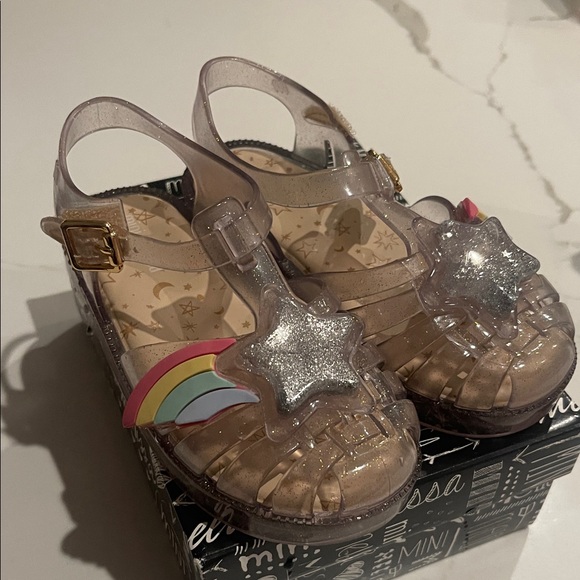 Mini Melissa silver possession sandals size 10 runs small - Picture 1 of 4